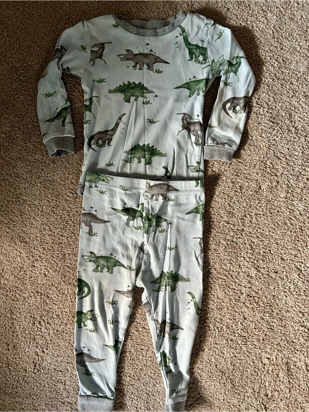Lot of baby boy clothes 18 mo.Gymboree, burt’s bees, carter’s.plaid shacket,PJs